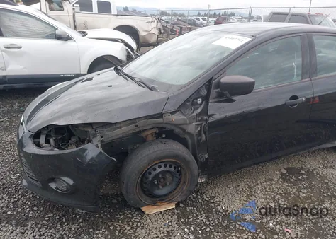 2013 Ford Focus S из США, поврежденный, VIN 1FADP3E21DL380470